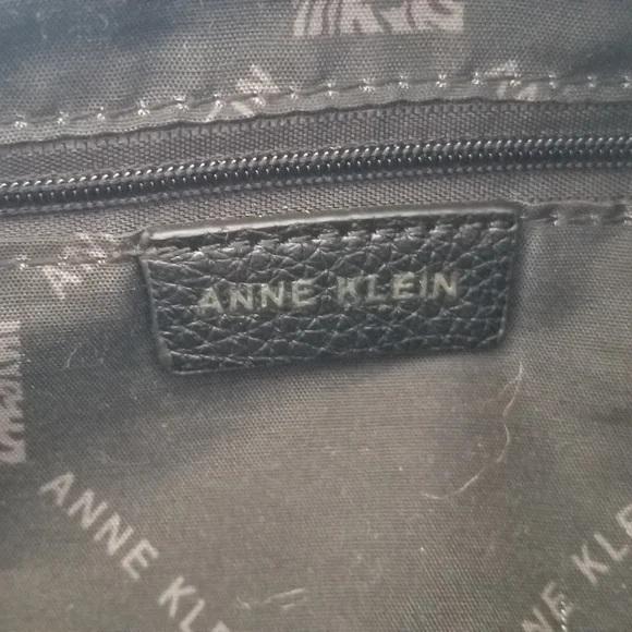 Anne Klein black 3 ajustable long strap & double handled purse - Picture 4 of 10